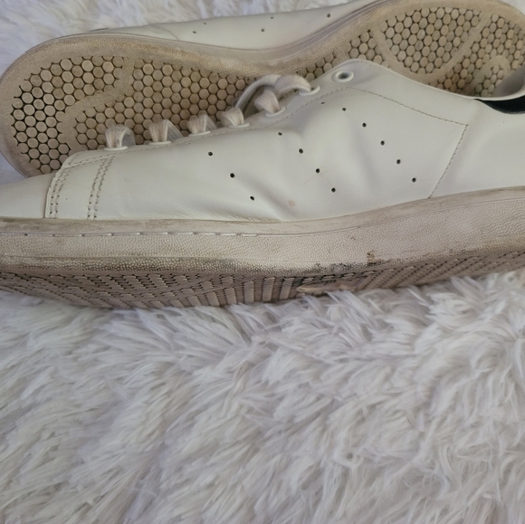 Adidas shoes ♡ - Picture 3 of 7